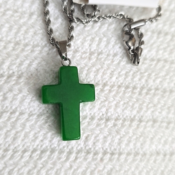 Jade Cross Necklace - Picture 2 of 4